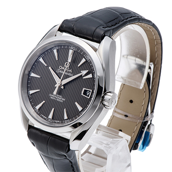 オメガ シーマスターアクアテラ コーアクシャル 231.13.39.21.06.001 ブラック 新品 サブカット 1枚目