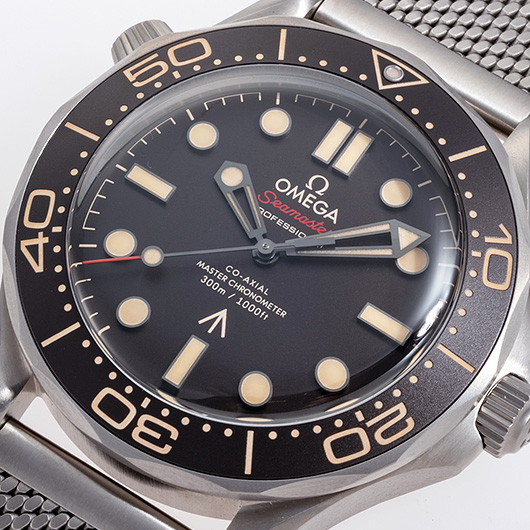 オメガ シーマスター ダイバー 300M コーアクシャル マスタークロノメーター 007エディション 210.90.42.20.01.001 ブラウン 中古 サブカット 1枚目