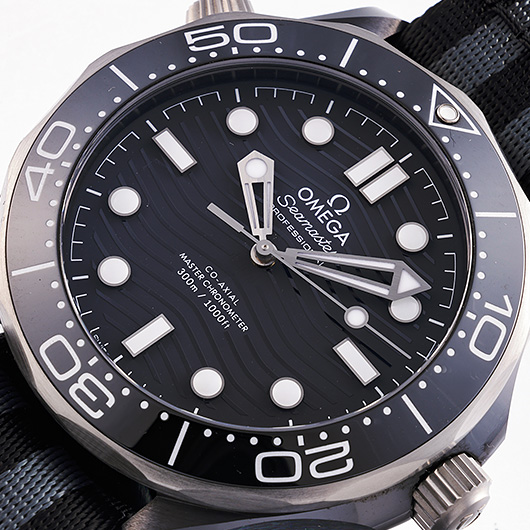 オメガ シーマスター ダイバー 300M コーアクシャル マスタークロノメーター 210.92.44.20.01.002 ブラック 中古 サブカット 1枚目