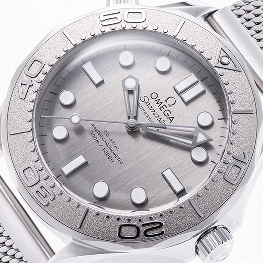 オメガ シーマスター ダイバー 300M コーアクシャル マスタークロノメーター 210.30.42.20.06.002 グレー 新品 サブカット 1枚目