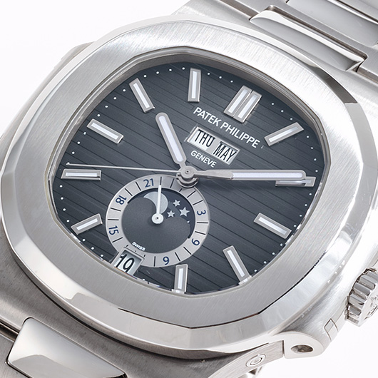 パテックフィリップ ノーチラス 年次カレンダー 5726/1A-001 ブラック 中古 サブカット 1枚目