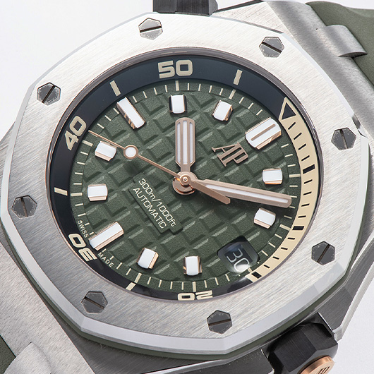 オーデマ・ピゲ ロイヤルオーク オフショア ダイバー 15720ST.OO.A052CA.01 カーキグリーン 新品 サブカット 1枚目