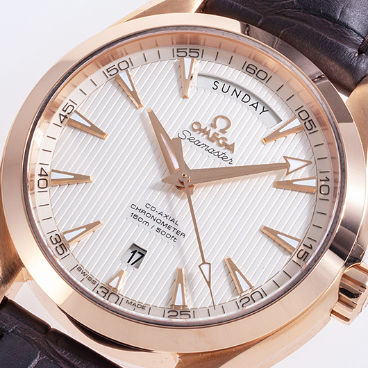 オメガ シーマスターアクアテラ コーアクシャル マスタークロノメーター デイデイト 231.53.42.22.02.001 シルバー 新品 サブカット 1枚目