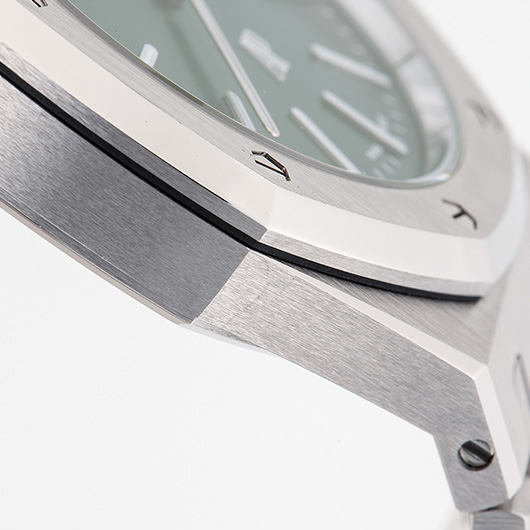 オーデマ・ピゲ ロイヤルオーク ジャンボエクストラシン 15202PT.OO.1240PT.01 グリーン 新品 サブカット 4枚目