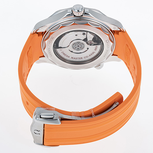 オメガ シーマスター300M コーアクシャル マスタークロノメーター 210.32.42.20.01.006 ブラック 新品 サブカット 2枚目