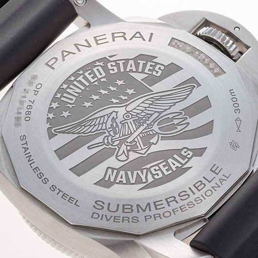 パネライ サブマーシブル クアランタ クアトロ ネイビーシールズ PAM01518 ブラックシェード 中古 サブカット 3枚目