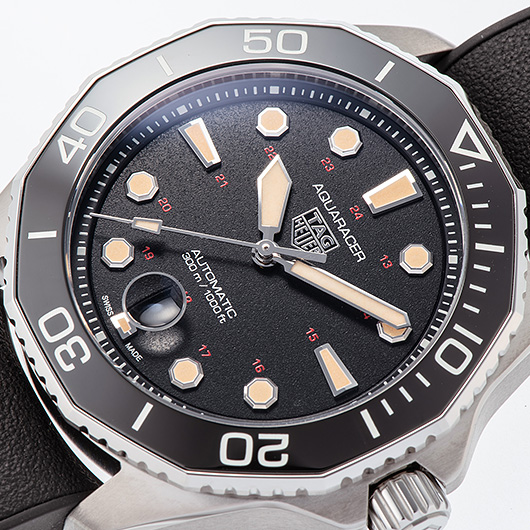 タグ・ホイヤー アクアレーサー プロフェッショナル 300 トリビュート トゥ ホイヤー WBP208C.FT6201 ブラック 新品 サブカット 1枚目