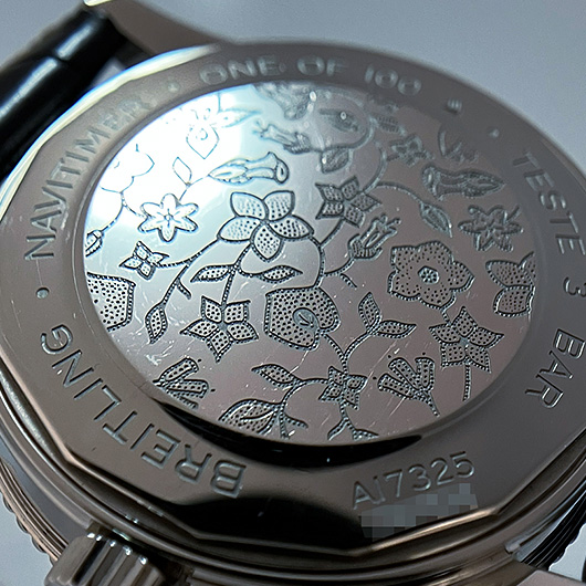 ブライトリング ナビタイマー シンガポール航空 A173252A1C1A1 ブルー 中古 サブカット 5枚目