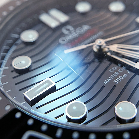 オメガ シーマスター ダイバー 300M コーアクシャル マスタークロノメーター 210.30.42.20.01.001 ブラック 中古 サブカット 3枚目