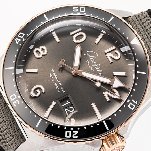 グラスヒュッテオリジナル シー Q パノラマデイト 1-36-13-04-91-34 グレー 未使用品 サブカット 1枚目