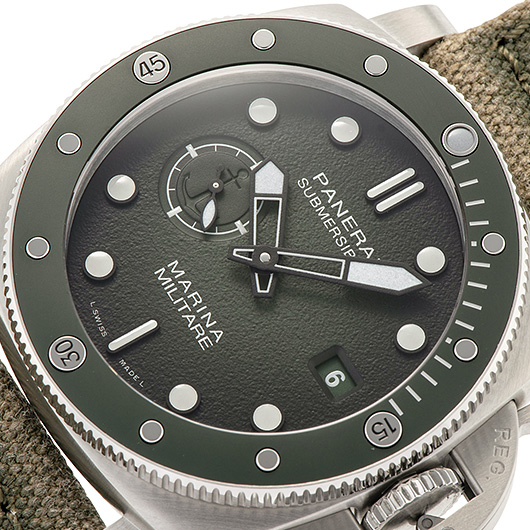 パネライ サブマーシブル マリーナ ミリターレ PAM01697 グリーン 中古 サブカット 1枚目