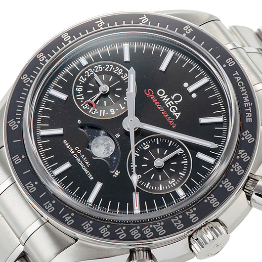 オメガ スピードマスター ムーンウォッチ コーアクシャル マスタークロノメーター ムーンフェイズ クロノグラフ 304.30.44.52.01.001 ブラック 中古 サブカット 1枚目