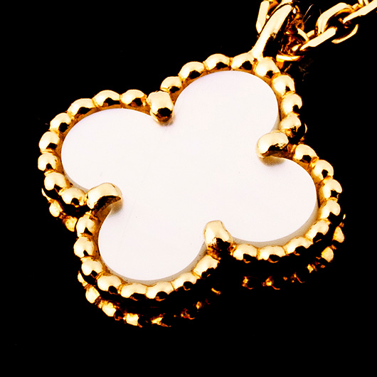 ヴァンクリーフ＆アーペル スウィート アルハンブラ ペンダント VCARF69100 イエローゴールド/ホワイト 中古 サブカット 4枚目