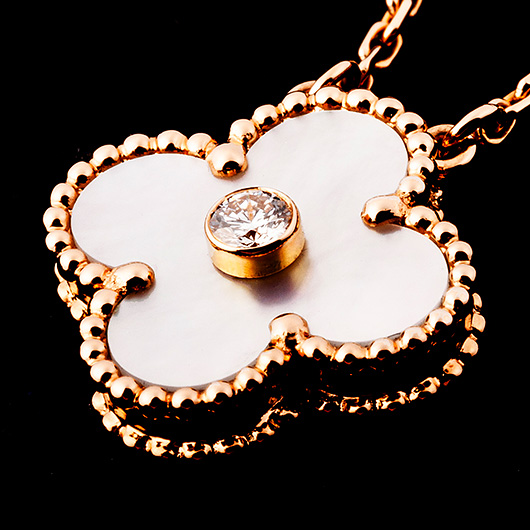 ヴァンクリーフ＆アーペル ヴィンテージ アルハンブラ ペンダント ピンクゴールド/ホワイト 中古 サブカット 4枚目