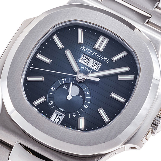 パテックフィリップ ノーチラス 年次カレンダー 5726/1A-014 ブルー 中古 サブカット 1枚目