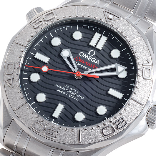 オメガ シーマスター ダイバー 300M コーアクシャル マスタークロノメーター ネクトン リミテッド 210.30.42.20.01.002 ブラック 中古 サブカット 1枚目