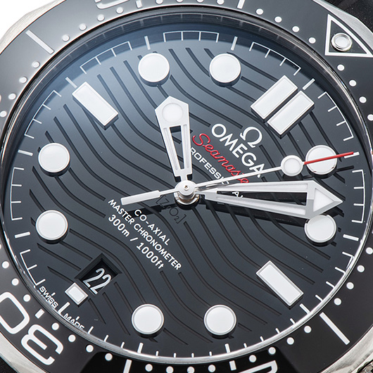 オメガ シーマスター300M コーアクシャル マスタークロノメーター 210.32.42.20.01.001 ブラック 新品 サブカット 4枚目