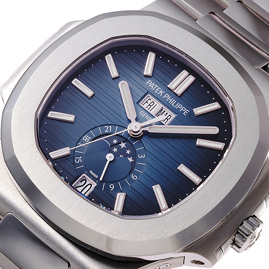 パテックフィリップ ノーチラス 年次カレンダー 5726/1A-014 ブルー 中古 サブカット 1枚目
