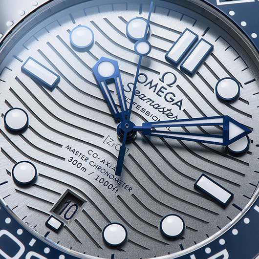 オメガ シーマスター300M コーアクシャル マスタークロノメーター 210.32.42.20.06.001 グレー 新品 サブカット 4枚目