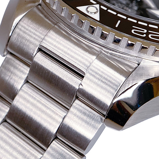 オメガ シーマスター プラネットオーシャン コーアクシャル マスタークロノメーターGMT 215.30.44.22.01.001 ブラック 中古 サブカット 5枚目