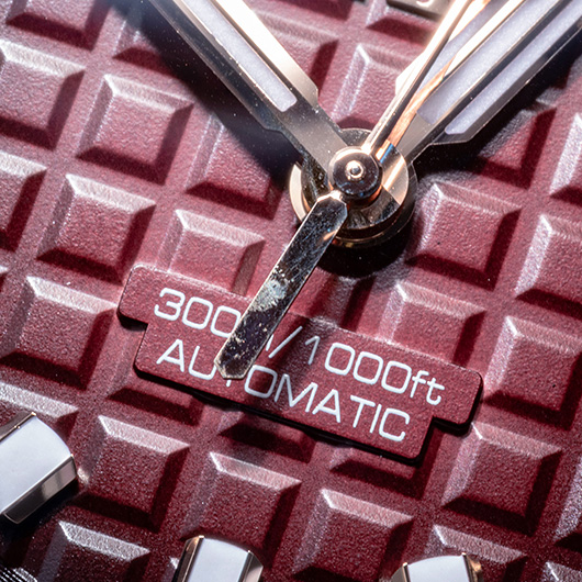 オーデマ・ピゲ ロイヤルオーク オフショア ダイバー 15720CN.OO.A002CA.02 スモークディープレッド 中古 サブカット 4枚目